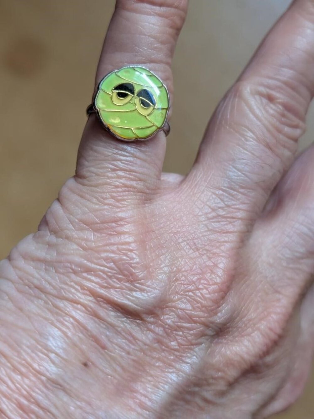 Rare & Cute Vintage Halloween Green Enameled Sleepy Mummy Ring